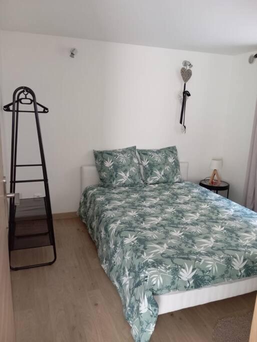 Appartement Cosy Avec Jardin Vaux-Sur-Seine Buitenkant foto
