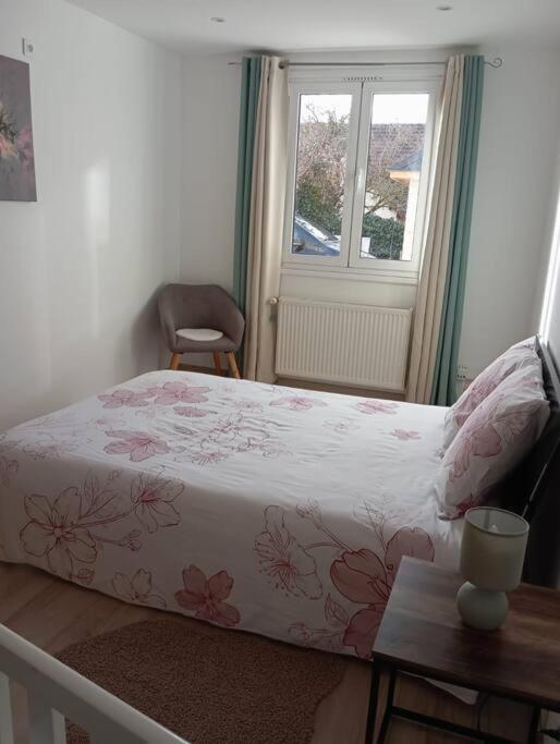 Appartement Cosy Avec Jardin Vaux-Sur-Seine Buitenkant foto